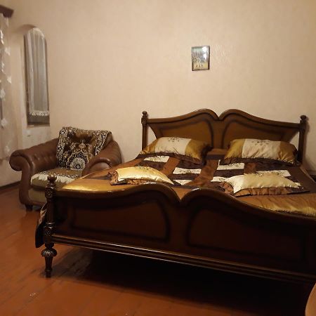 Apartment On Erekle Tbilisi Bagian luar foto